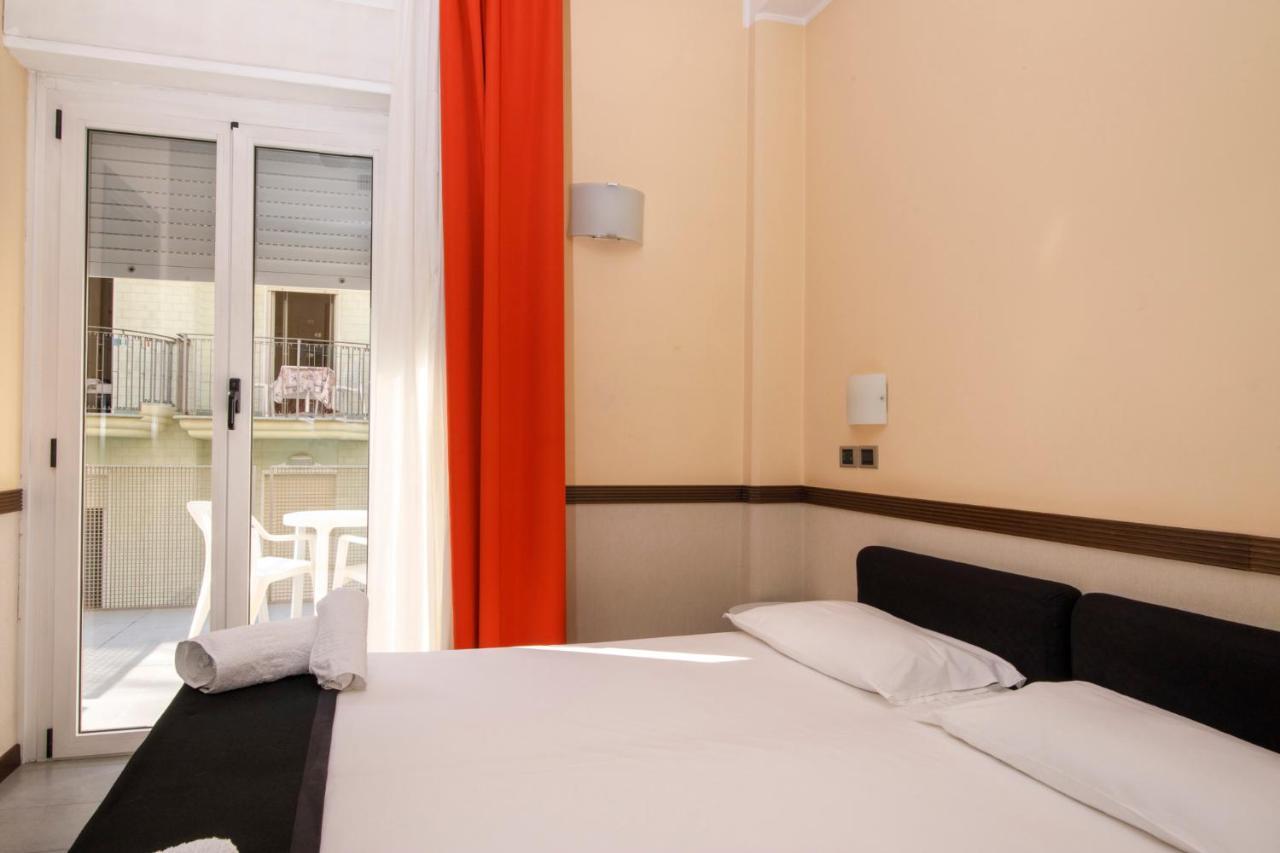 Hotel Derby Ріміні Екстер'єр фото