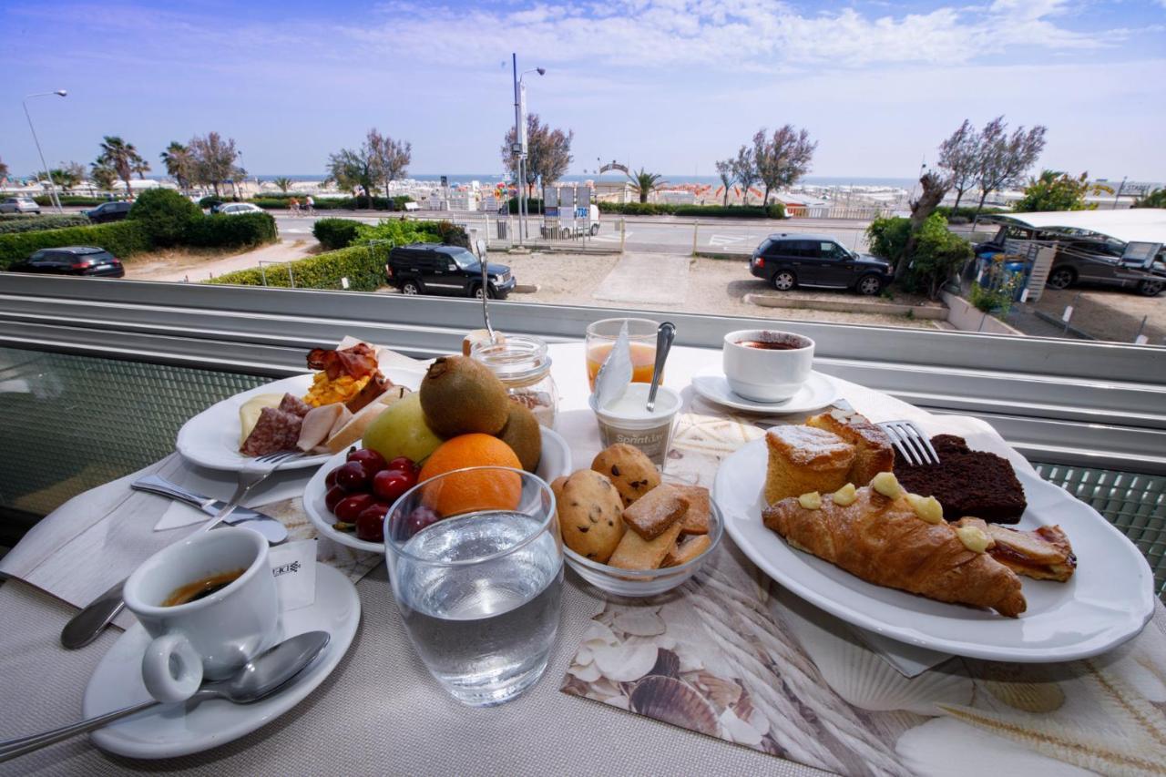 Hotel Derby Ріміні Екстер'єр фото